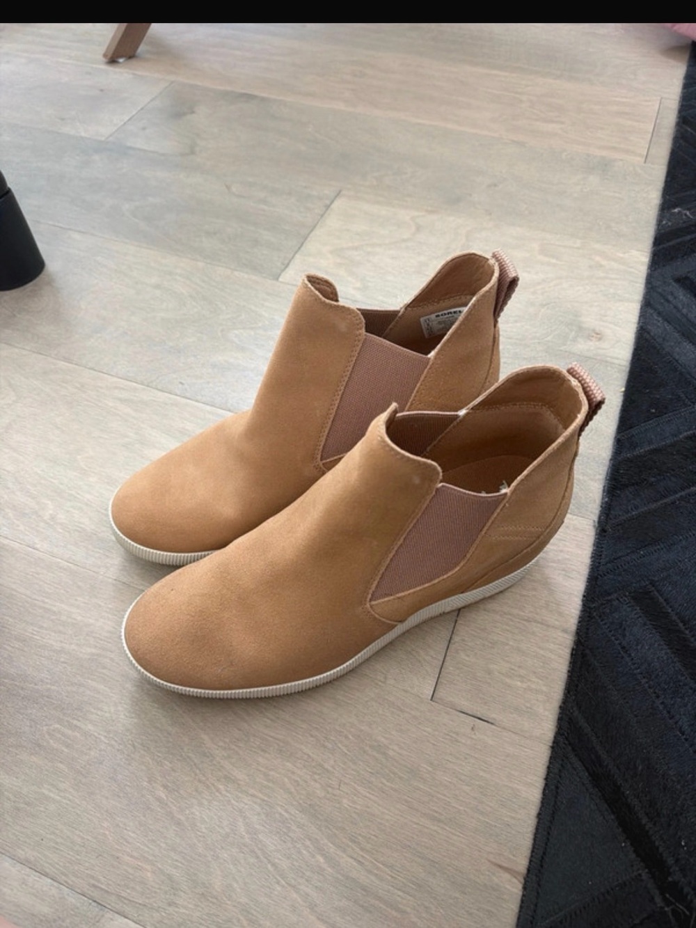 Sorel Women's Tan Suede Wedge Chelsea Booties